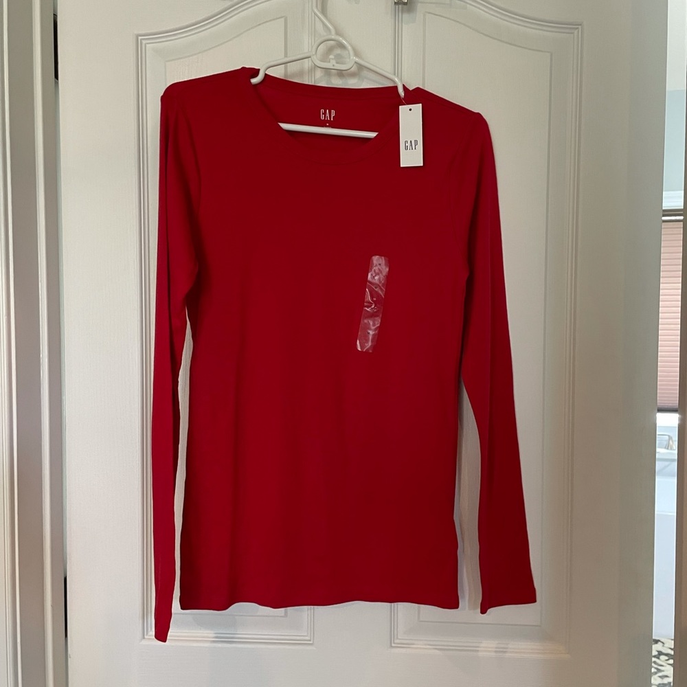 BRAND NEW Gap red long sleeve